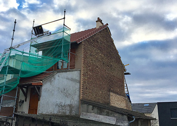 M Beautour de Père en Fils, travaux de toiture et de ravalement  à Rueil-Malmaison (92500) et Issy-les-moulineaux (92140), dans les Hauts de Seine (92) et en Ile de France